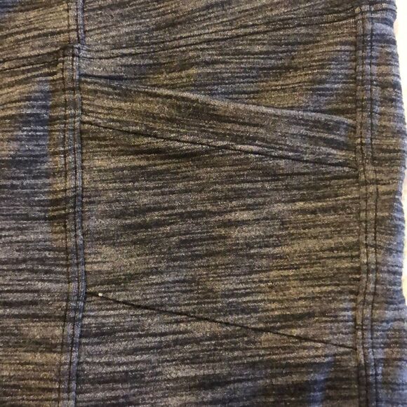 Athleta Gray & Black Striped Pocket Leggings - Picture 3 of 7